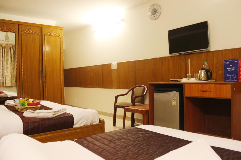 Hotel Delhi Marine Club C6 Vasant Kunj Neu-Delhi Exterior foto